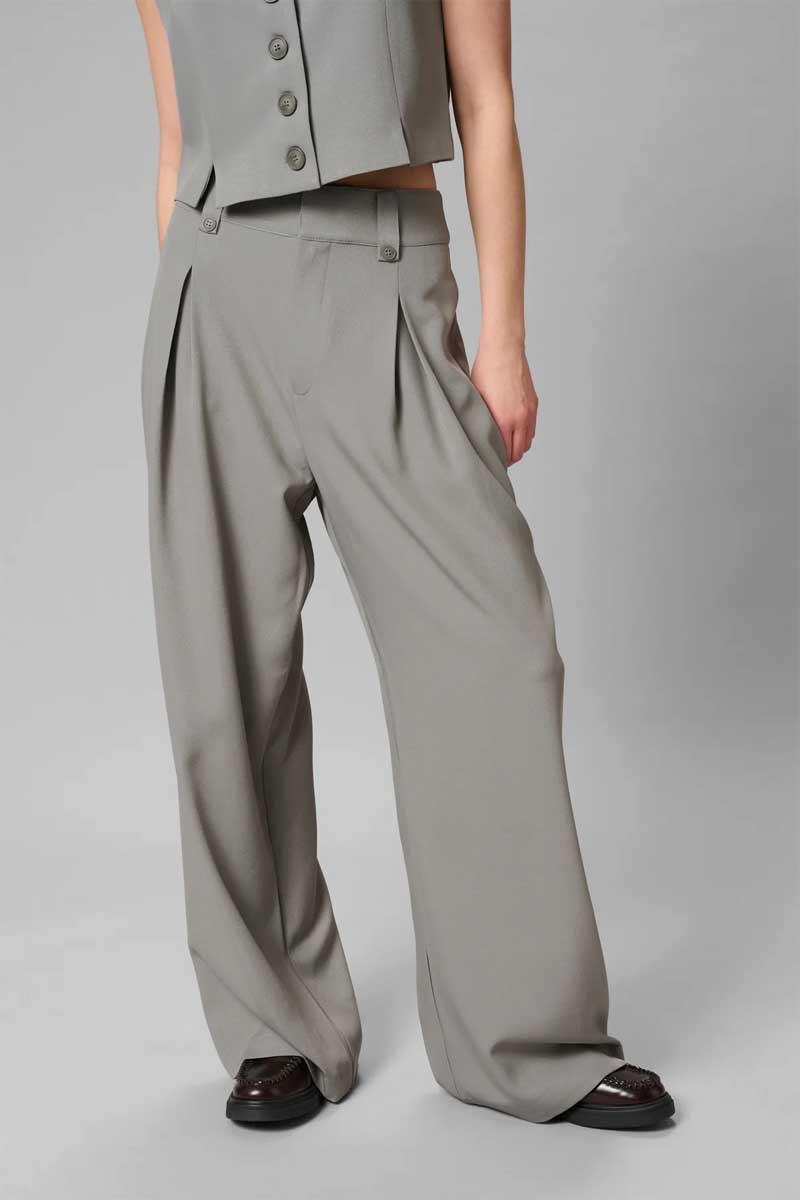 DisaMW High Wide Trousers