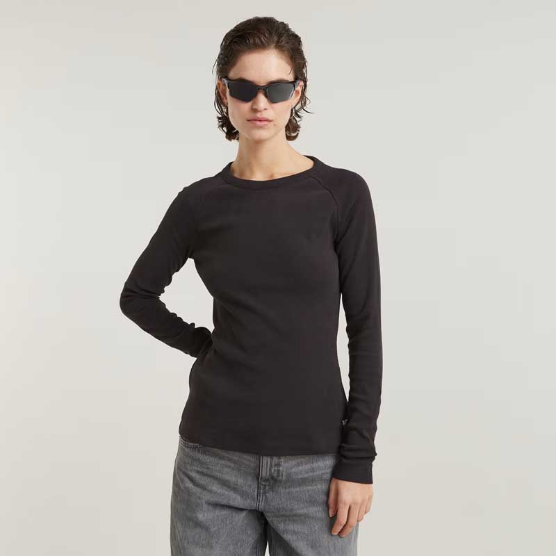 Slim Rib Keyhole Top